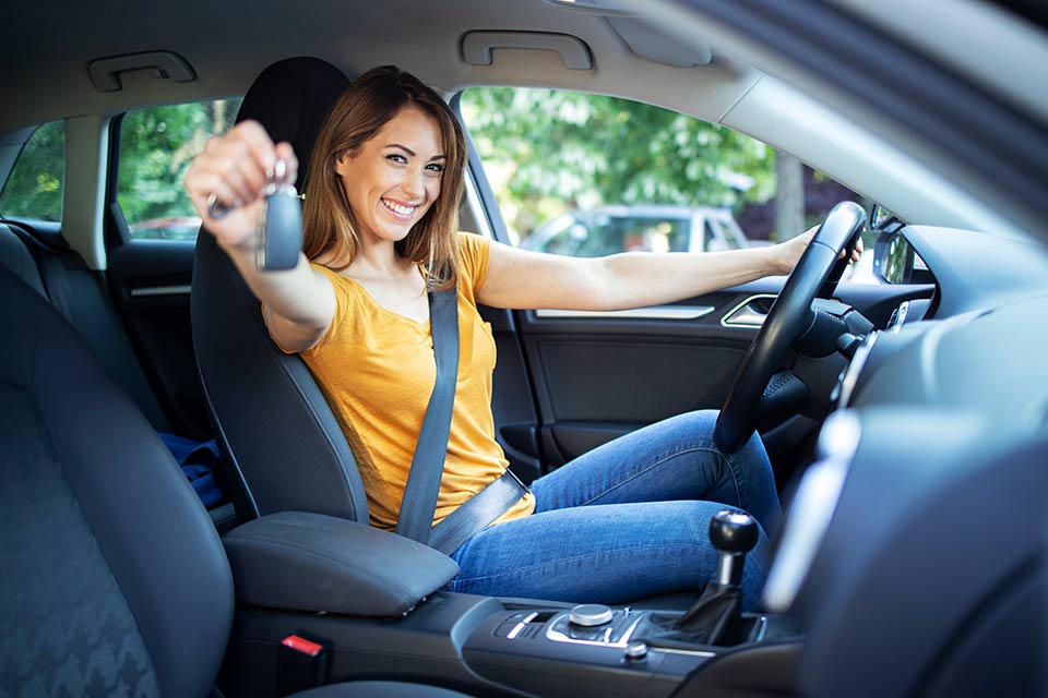 woman_car